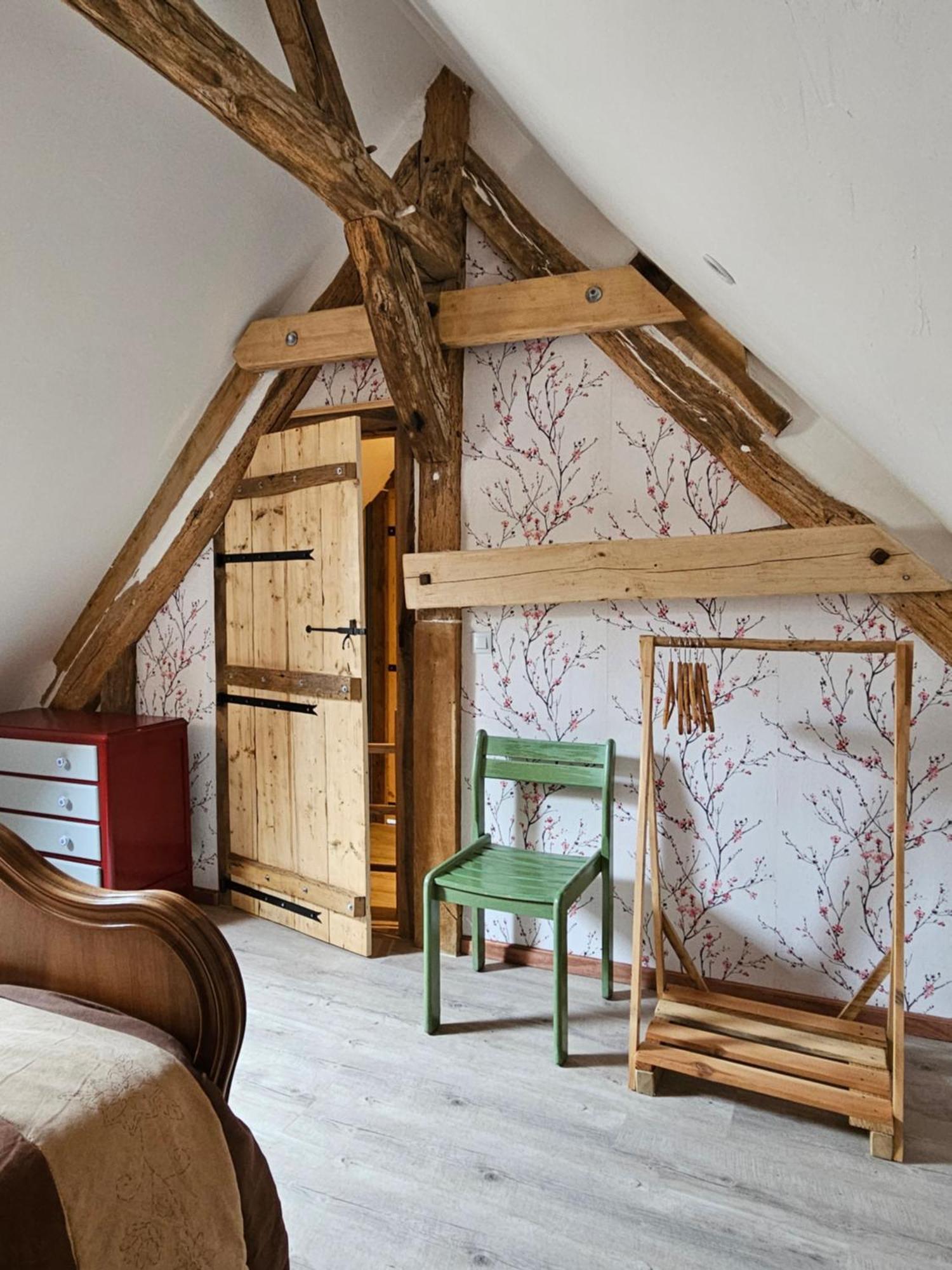 Moulin De Galerne, Le Gite Du Boulanger Seigy Экстерьер фото