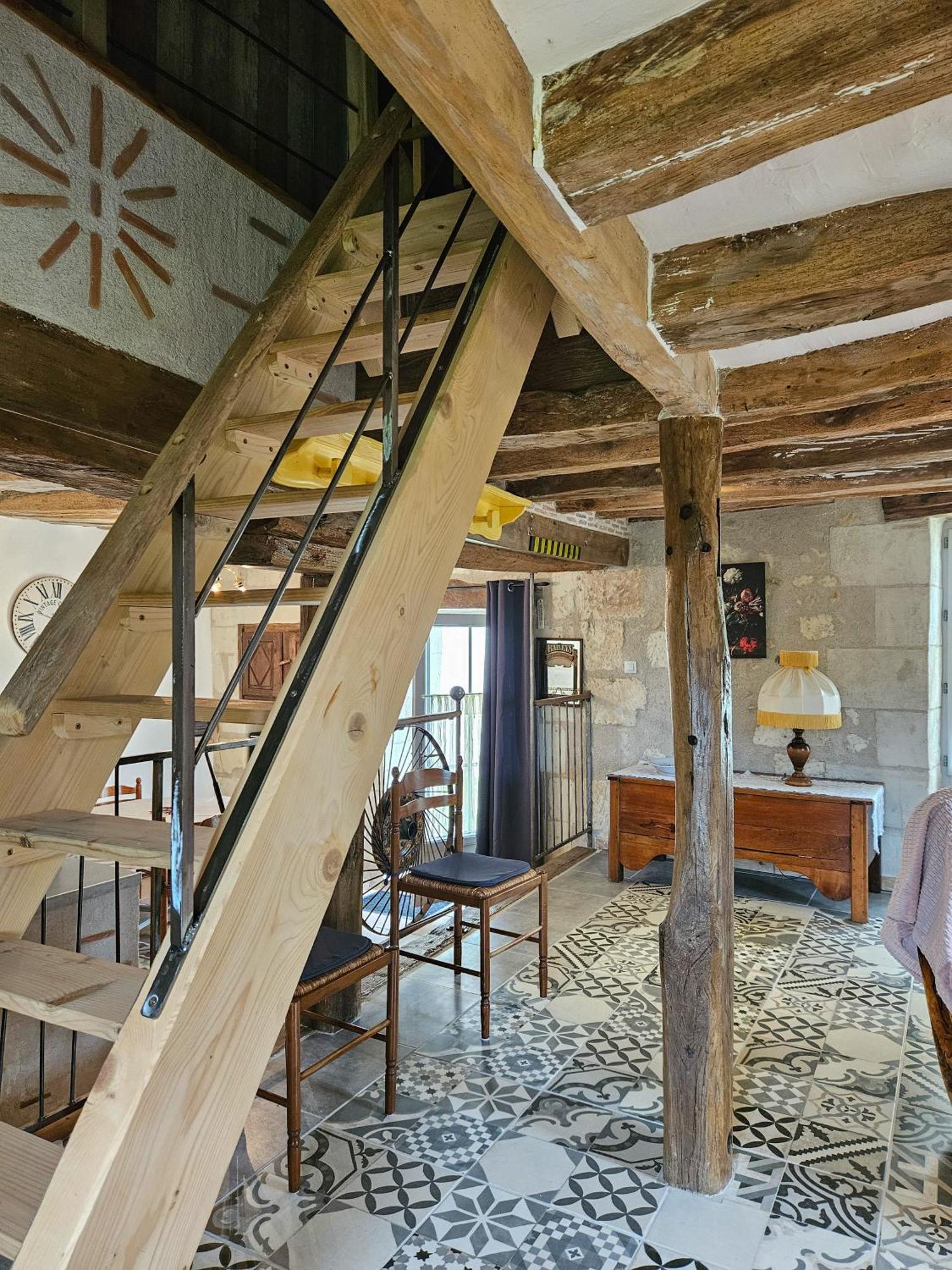 Moulin De Galerne, Le Gite Du Boulanger Seigy Экстерьер фото